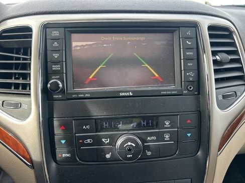 Used 2012 Jeep Grand Cherokee Limited image 12