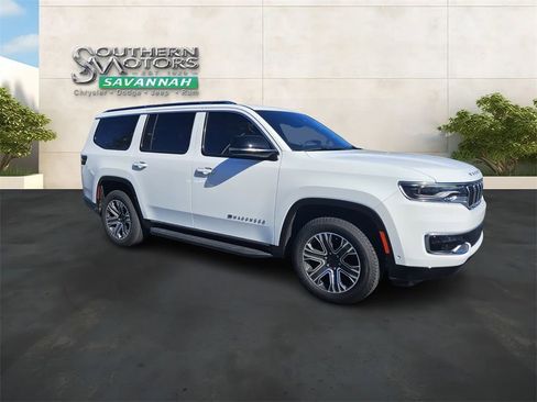 New 2024 Jeep Wagoneer 2WD w/ Premium Group I image 7