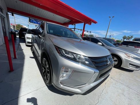 Used 2020 Mitsubishi Eclipse Cross LE FWD image 14