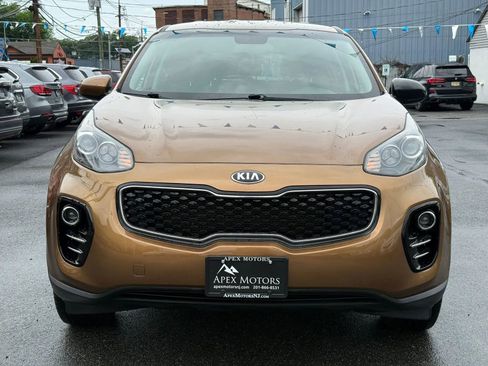 Used 2017 Kia Sportage LX AWD/4WD image 2