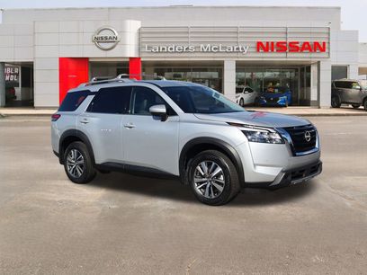 Used 2024 Nissan Pathfinder SL