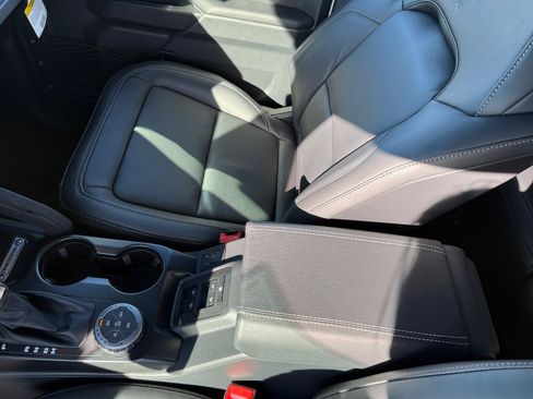 New 2025 Ford Bronco Outer Banks w/ Sasquatch Package image 14