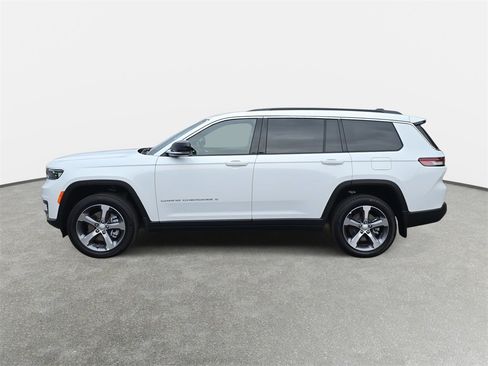 New 2025 Jeep Grand Cherokee L Limited w/ MOPAR Finishing Package image 8