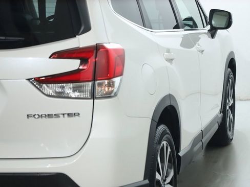 Certified 2023 Subaru Forester Limited image 49