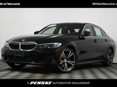 Used 2021 BMW 330e xDrive w/ Convenience Package image 1