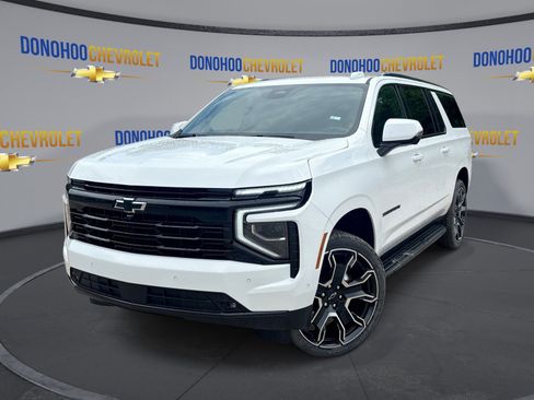 New 2026 Chevrolet Suburban RST w/ RST Capability Package AWD/4WD image 4