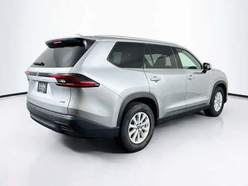Used 2025 Toyota Grand Highlander AWD image 9