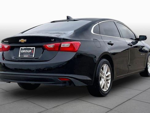 Used 2017 Chevrolet Malibu LT FWD image 12