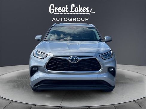 Used 2022 Toyota Highlander Limited image 8