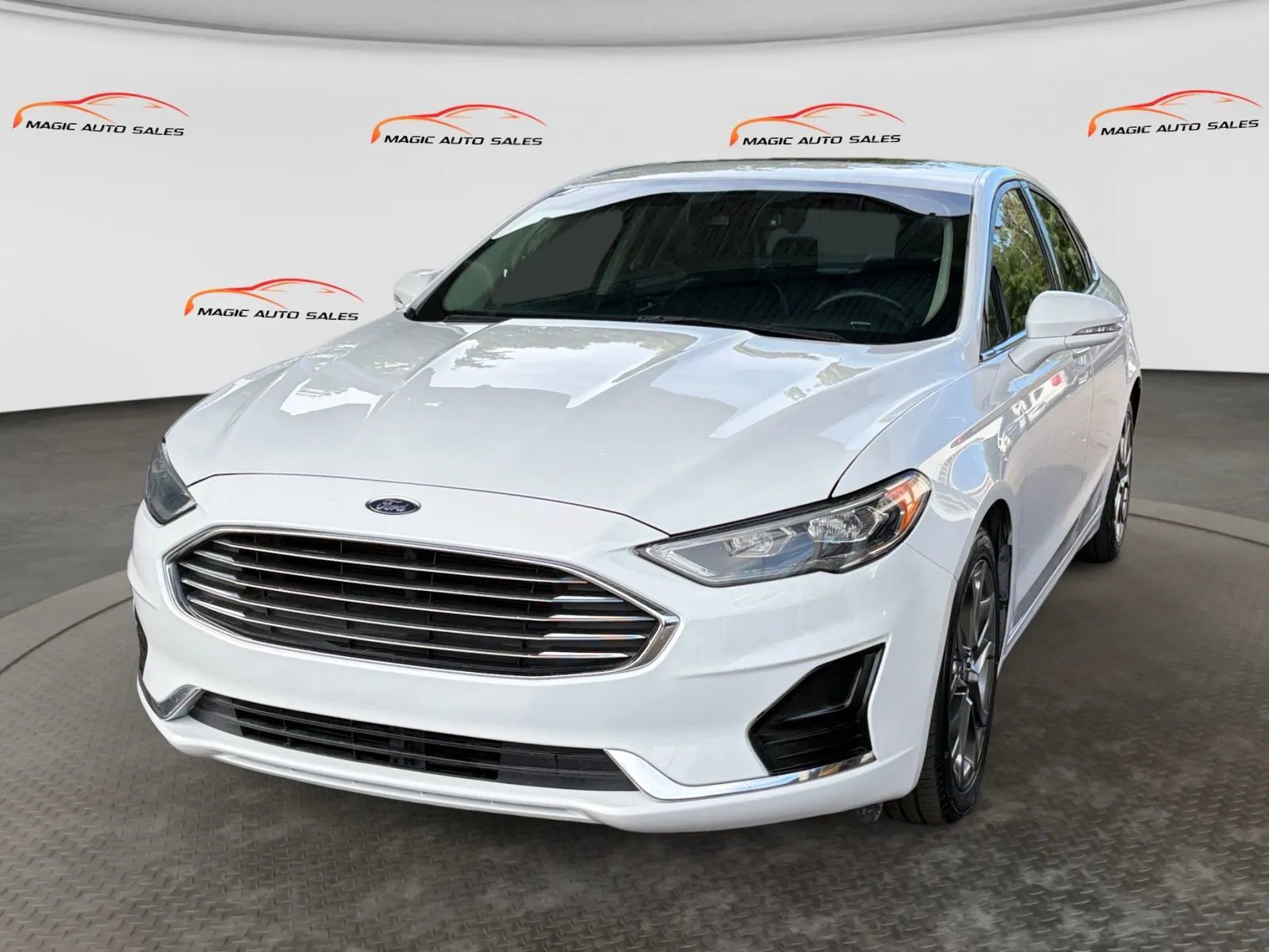 Used 2020 Ford Fusion SEL FWD image 1