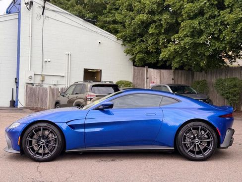 Used 2020 Aston Martin V8 Vantage Coupe RWD image 3