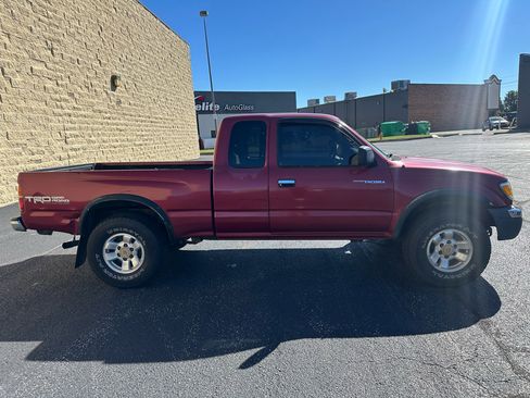 Used 2000 Toyota Tacoma 4x4 Xtracab V6 image 6