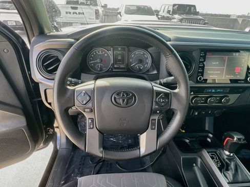Used 2021 Toyota Tacoma TRD Sport RWD image 16