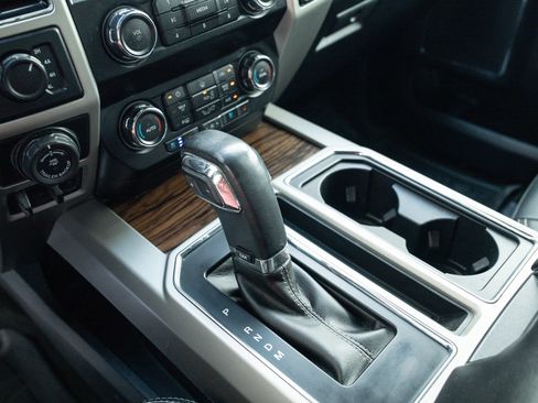 Used 2020 Ford F150 Lariat AWD/4WD image 13