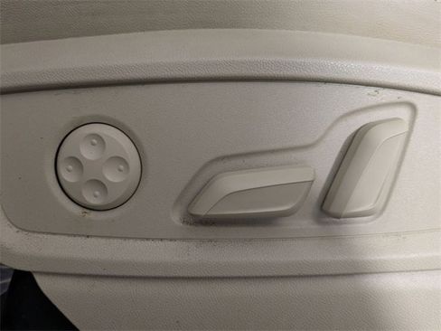 Used 2024 Audi Q5 2.0T Prestige image 11