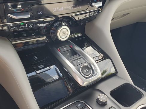 Certified 2024 Acura MDX FWD w/ Technology Package image 32
