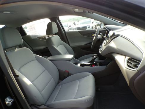 Used 2024 Chevrolet Malibu LS FWD image 15
