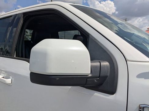 Used 2018 Ford F150 XLT image 12