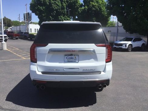 Used 2024 GMC Yukon XL Denali image 5