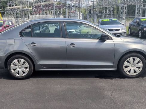 Used 2012 Volkswagen Jetta Sedan FWD image 9