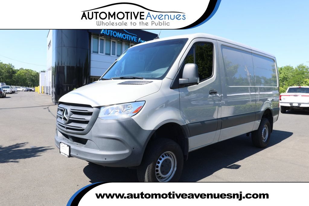 Used 2024 Mercedes-Benz Sprinter 2500 image 1