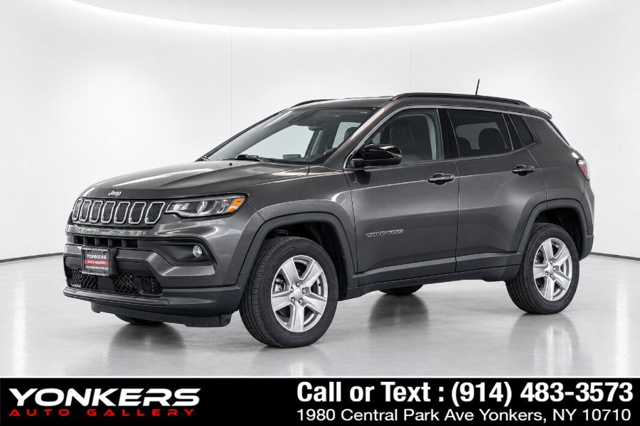 Used 2022 Jeep Compass Latitude AWD/4WD image 1
