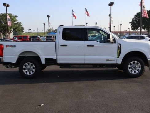 Used 2024 Ford F250 XLT w/ FX4 Off-Road Package AWD/4WD image 12