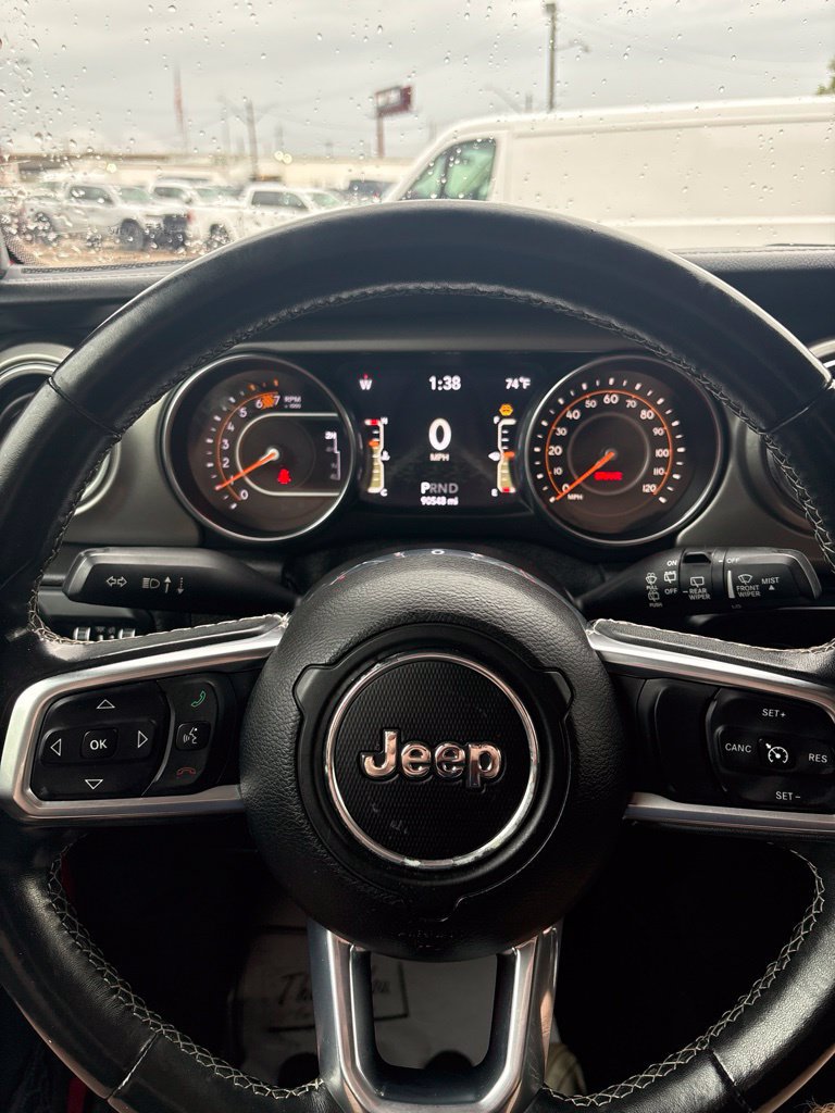 Used 2019 Jeep Wrangler Unlimited Sahara AWD/4WD image 24