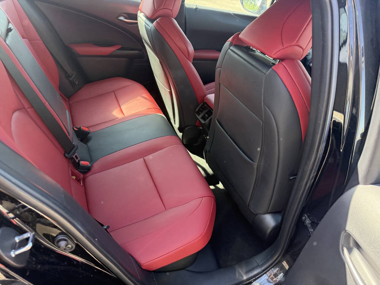 Used 2021 Lexus UX 250h F Sport w/ F Sport Premium Package AWD/4WD image 17