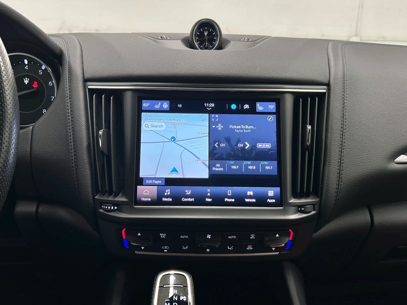 Used 2023 Maserati Levante GT AWD/4WD image 31