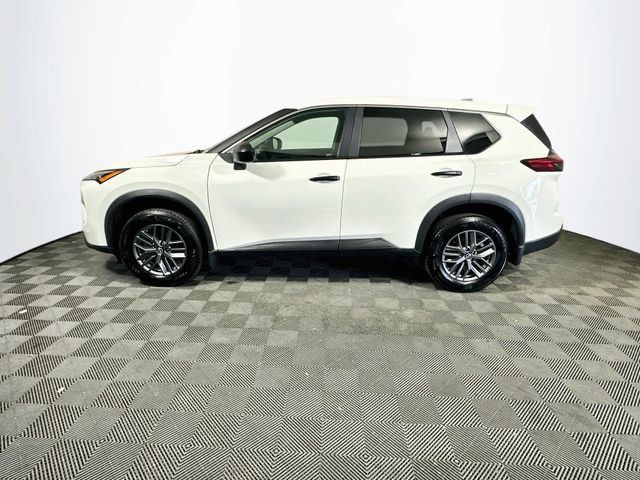 Used 2025 Nissan Rogue S FWD image 5