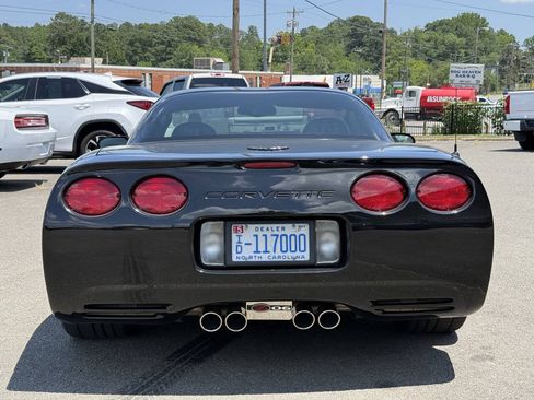Used 2004 Chevrolet Corvette Z06 w/ Memory Package RWD image 7