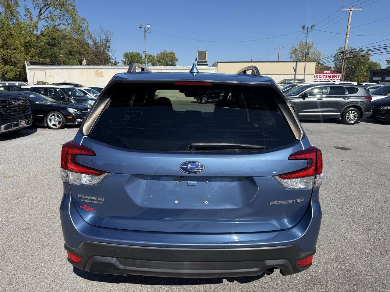Used 2019 Subaru Forester Premium w/ All-Weather Package AWD/4WD image 4