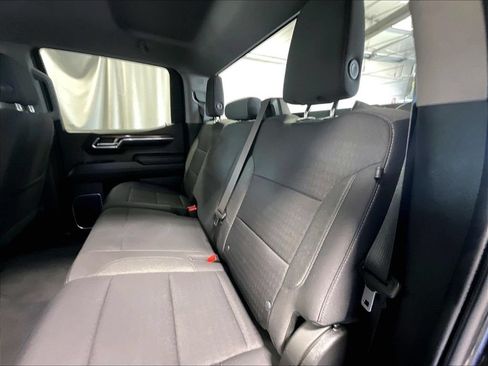 Used 2023 Chevrolet Silverado 1500 LT AWD/4WD image 12