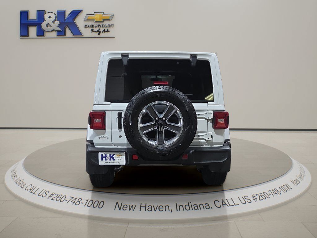 Used 2018 Jeep Wrangler Unlimited Sahara w/ Safetytec Group AWD/4WD image 5