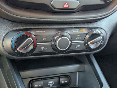 Used 2020 Kia Soul LX image 26