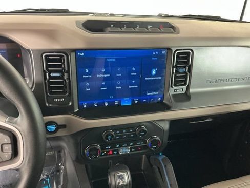 Certified 2023 Ford Bronco Wildtrak AWD/4WD image 20