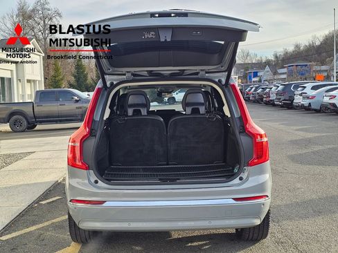 Used 2025 Volvo XC90 B6 Ultra w/ Protection Package Premier image 32