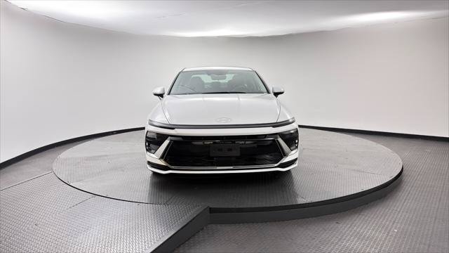 Used 2025 Hyundai Sonata SEL FWD image 12