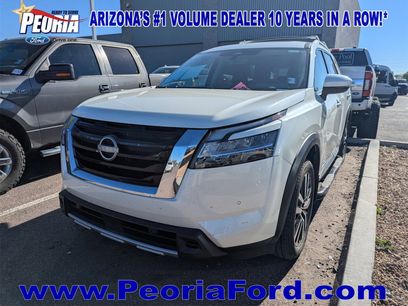Used 2024 Nissan Pathfinder Platinum w/ Cargo Package