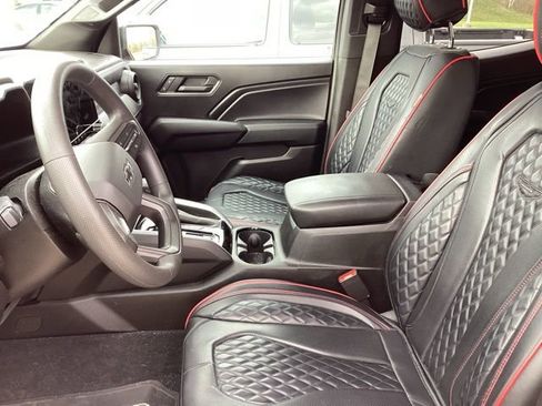 Used 2024 Chevrolet Colorado Trail Boss w/ Advanced Trailering Package image 19