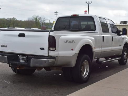 Used 2006 Ford F350 Lariat AWD/4WD image 9