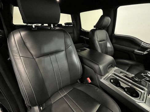 Used 2019 Ford F150 XLT w/ Equipment Group 302A Luxury AWD/4WD image 12
