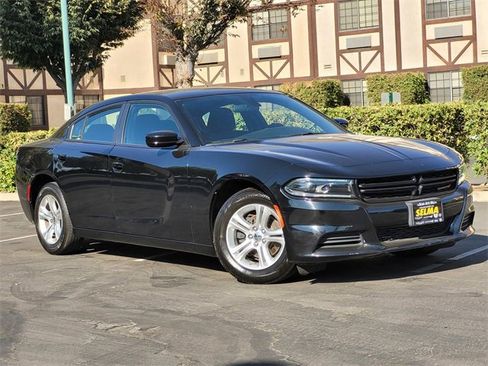 Certified 2022 Dodge Charger SXT image 2