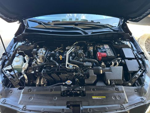 Used 2025 Nissan Altima 2.5 SV FWD image 33