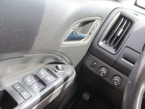 Used 2022 Chevrolet Colorado LT w/ Luxury Package image 23