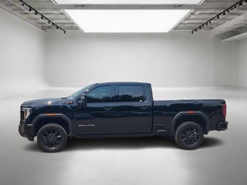 Used 2024 GMC Sierra 2500 AT4 w/ AT4 Premium Plus Package AWD/4WD image 2