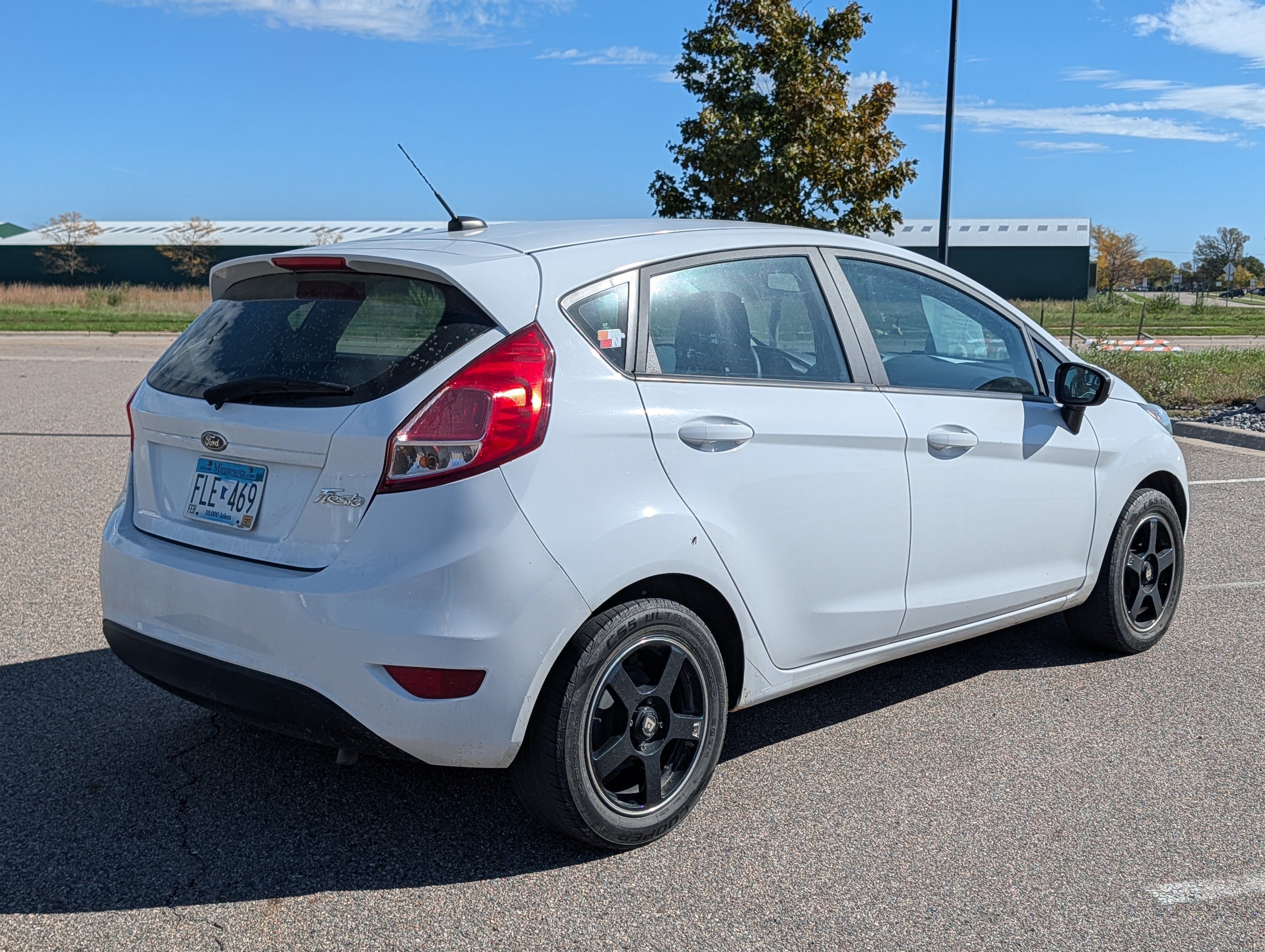 Used 2017 Ford Fiesta S FWD image 4