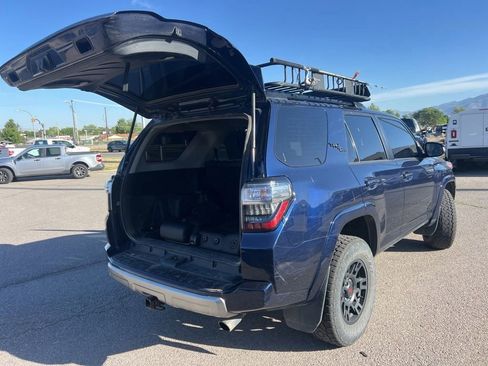 Used 2022 Toyota 4Runner TRD Off-Road Premium w/ Moonroof Package AWD/4WD image 10