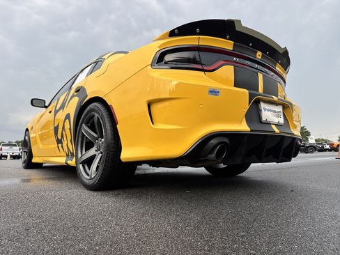 Used 2018 Dodge Charger SRT Hellcat RWD image 8